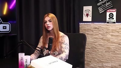 She senses very judged and disqualified, she told what she did after the accident, and when she recorded it on TV... - Ruiva Braba (SHEER/RED)