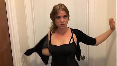 scorching real estate agent fucks for the sale - Erin Electra