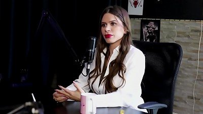 He enjoys to train people how to have quality, he had to explain the money coming in to his consultant, and when he went to therapy... - Pati Ferraz (WATCH ON: SHEER/RED)