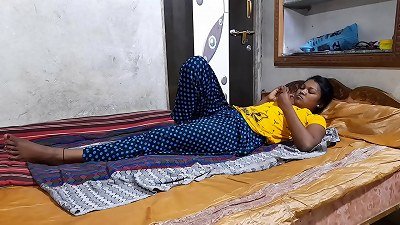 18 yr elder Indian Tamil couple pulverizing With naughty lean hookup Guru giving enjoy To girlfriend - utter Hindi