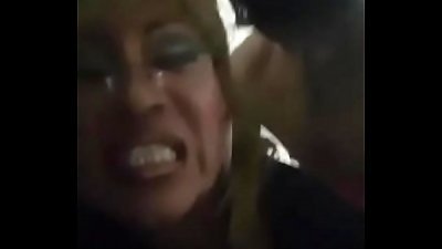 Madura ense&ntilde;ando a chico virgen