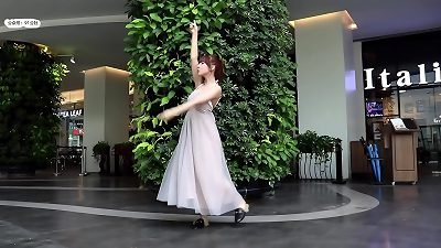 å…¬ä¼—å·ã€91å…¬ç¤¾ã€‘ä¸‰ä¸Šæ‚ äºšé•¿è£™æˆ·å¤–æ€§æ„Ÿè¯±æƒ‘