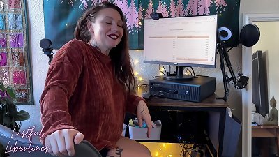 Accidentally slipped my pecker into stepsisters fur covered cougar snatch