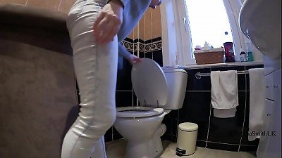 pair urinate clamp Sophia Smith 37
